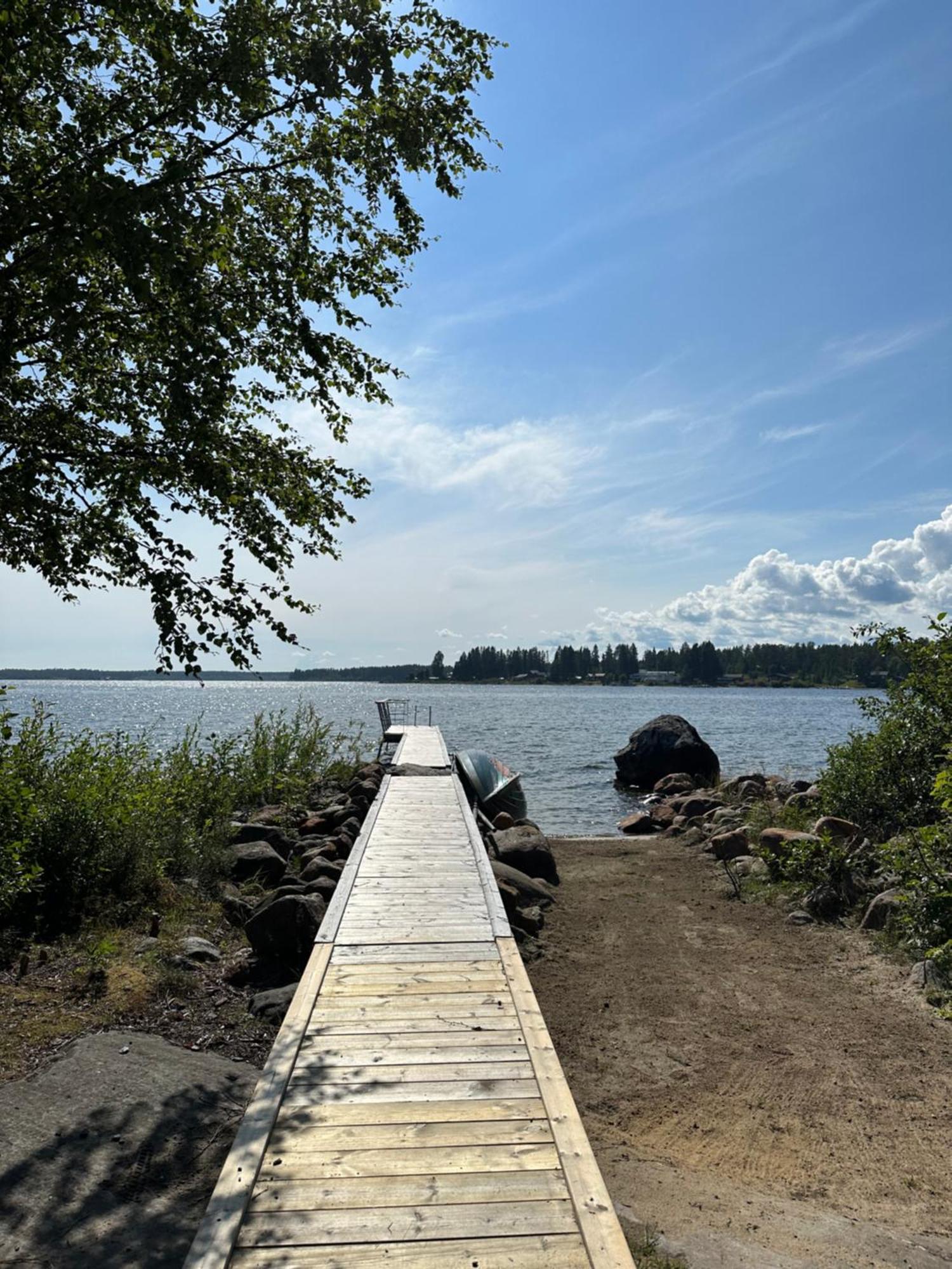 Stuga Med Havsutsikt Robertsfors Buitenkant foto